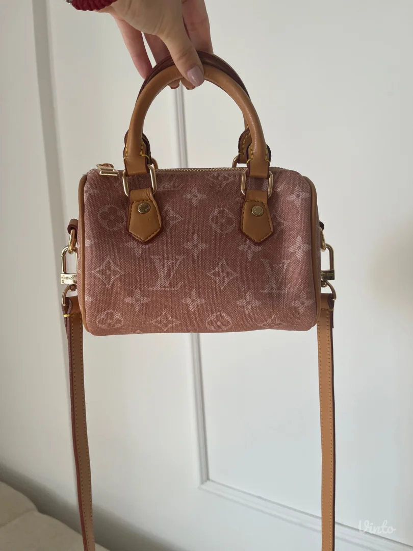 Baby pink nova torbica 💓