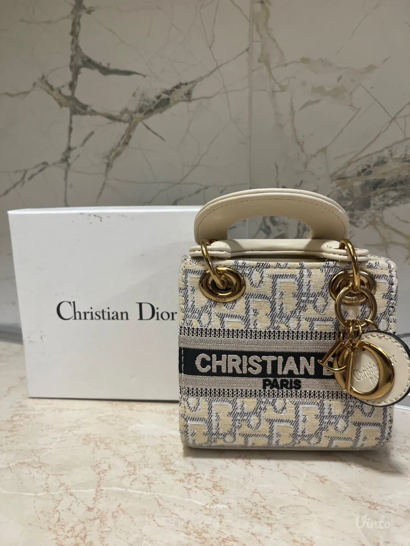 Nova kozna torbica full pakovanje 🤍