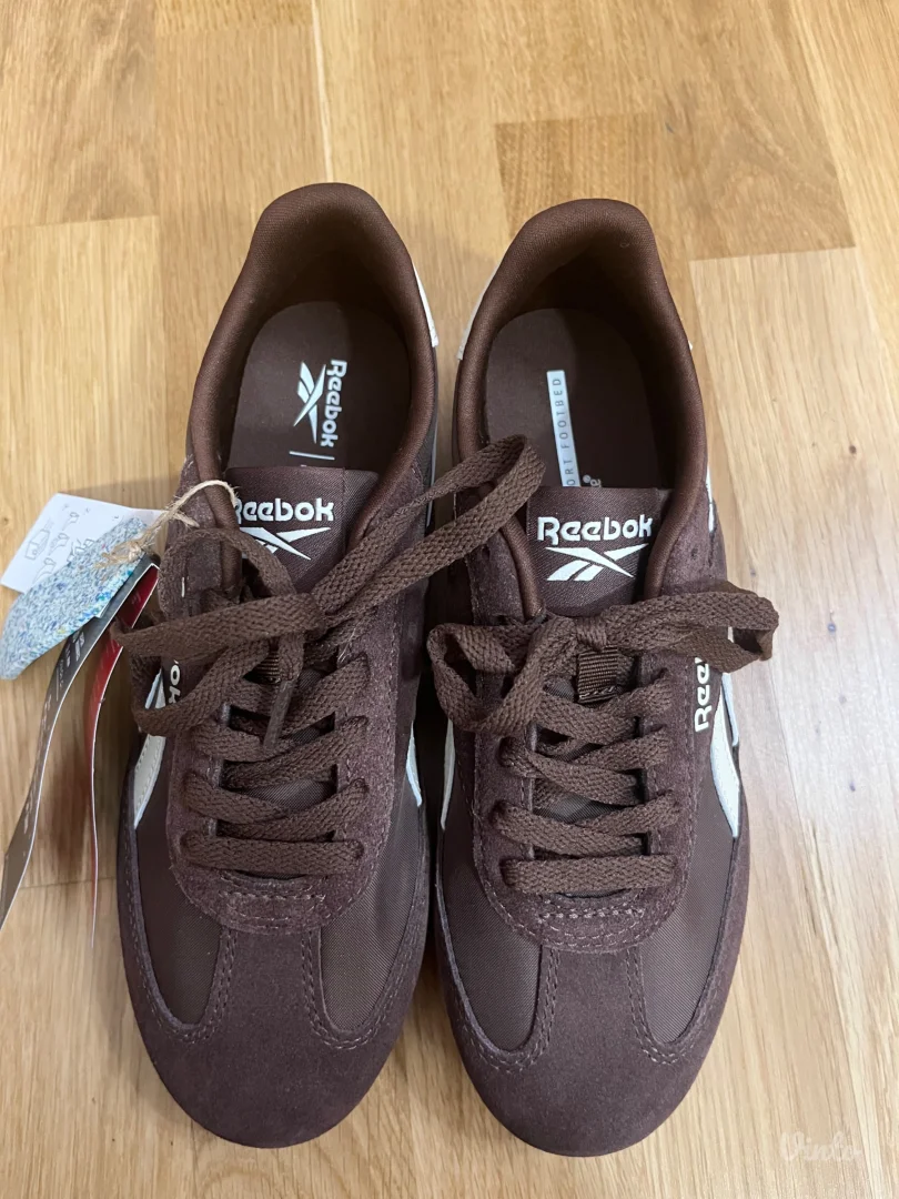 Nove prelepe Reebok zenske patike