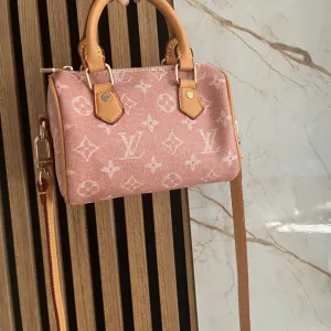 Baby pink nova torbica 💓