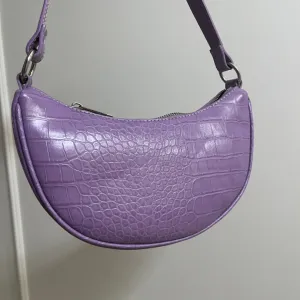 Pull&bear nova torbica 💜