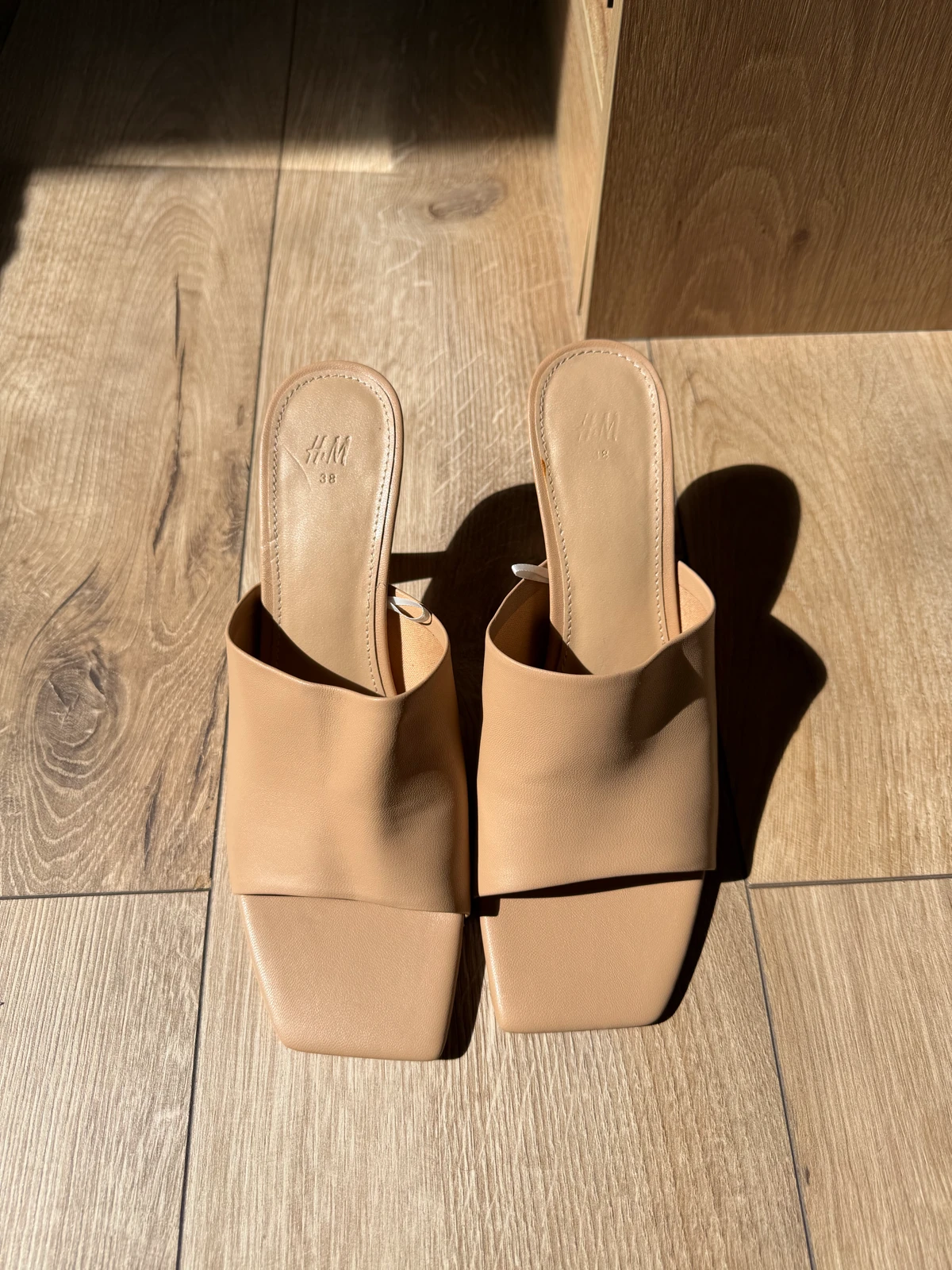 H&M papuče sa štiklom (novo) 38