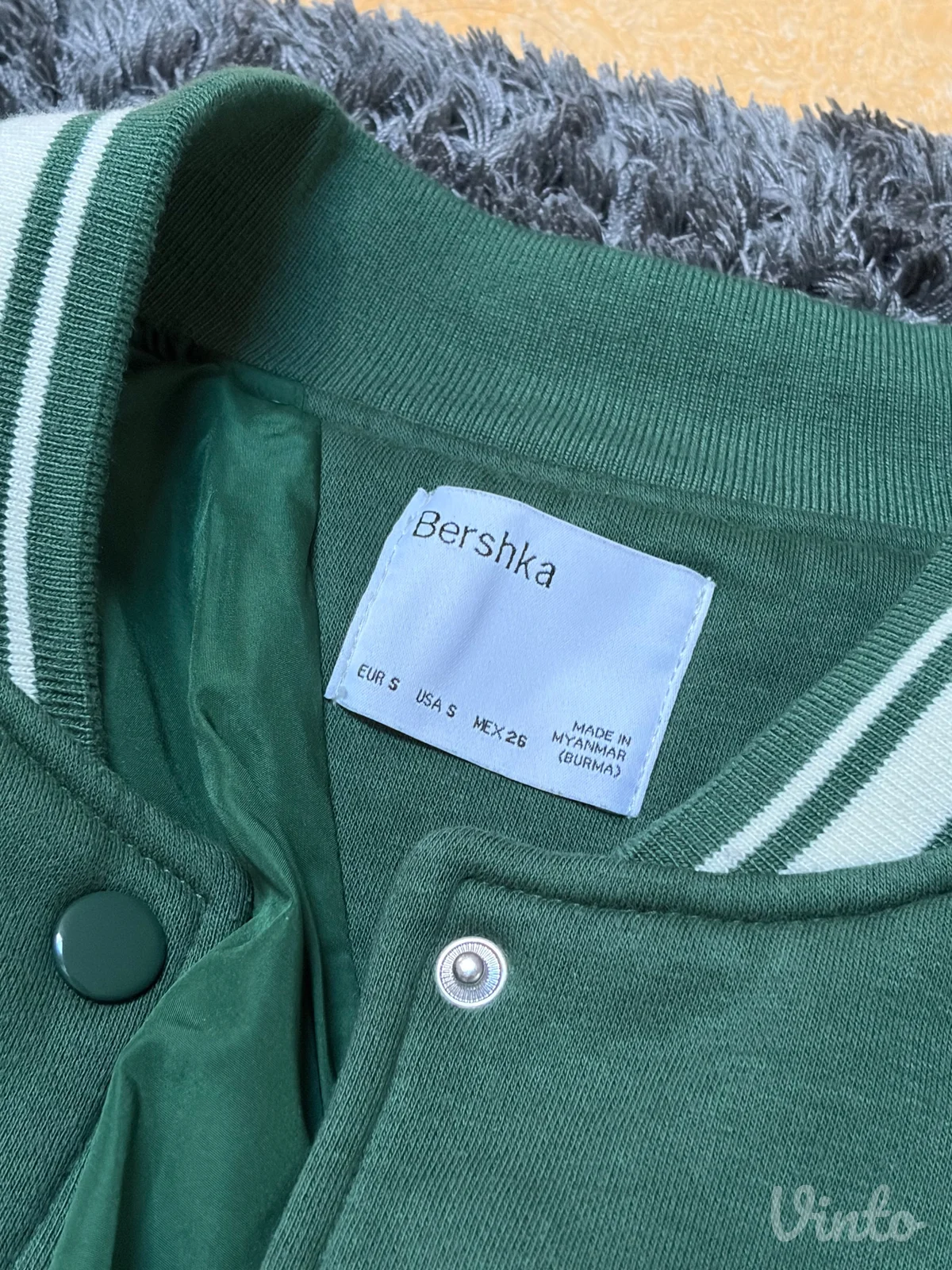 Bershka jakna