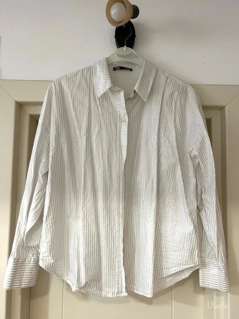 Zara bela košulja na srebrne pruge