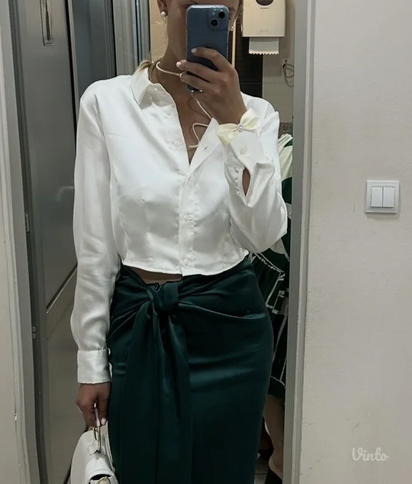 Stradivarius bela satenska košulja