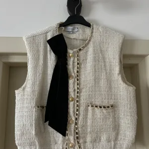 Reserved prsluk od tvida