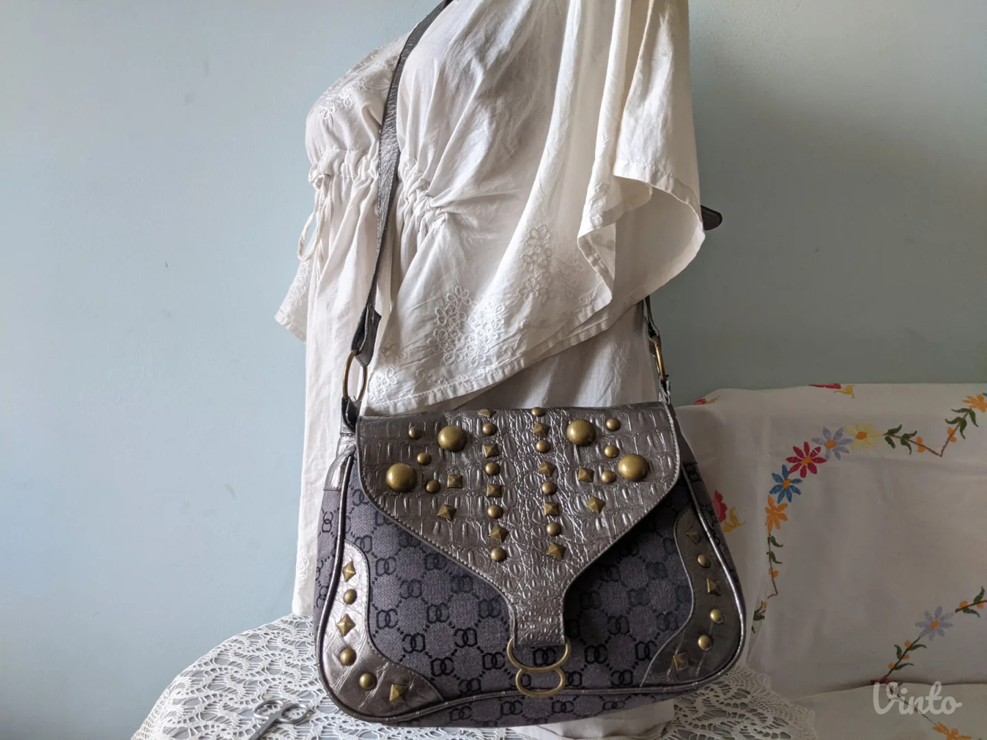 "Go-Go" - Srebrno siva - nova