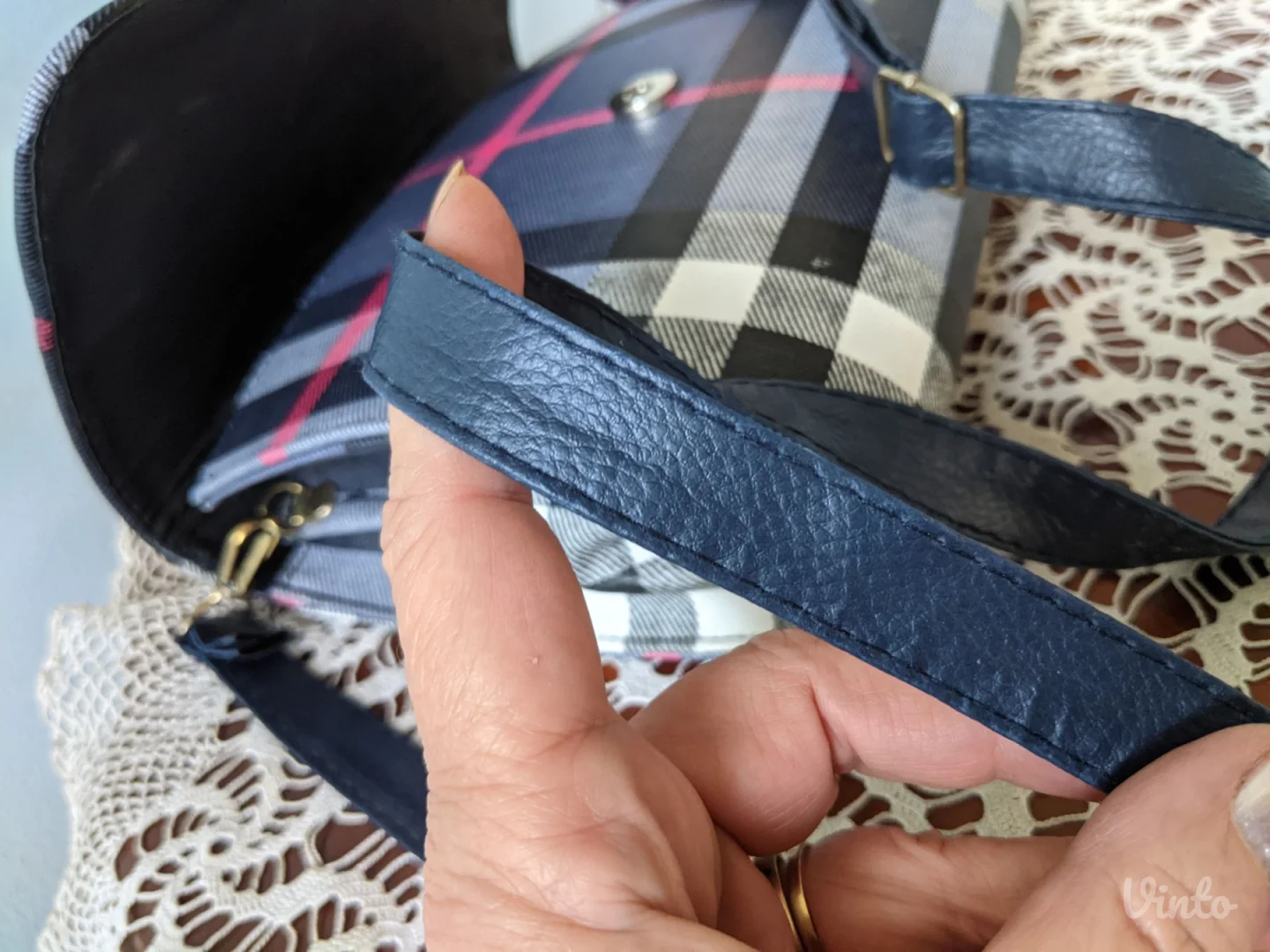 CAP ONE - Karo dezen - Nova