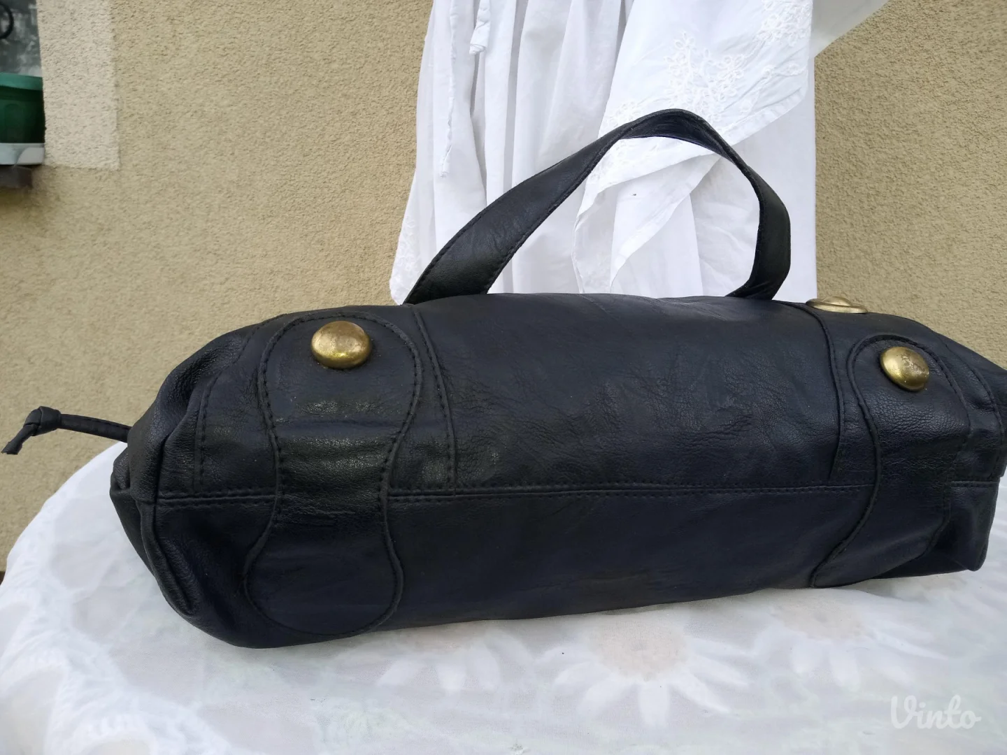 Crna tasna ukrasena mesingom - Velika