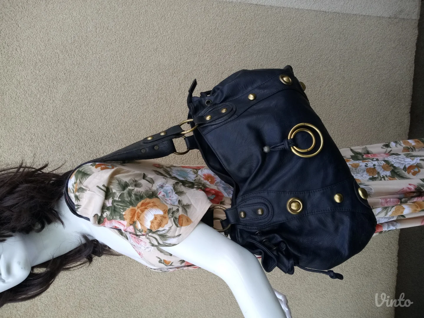 Crna tasna ukrasena mesingom - Velika