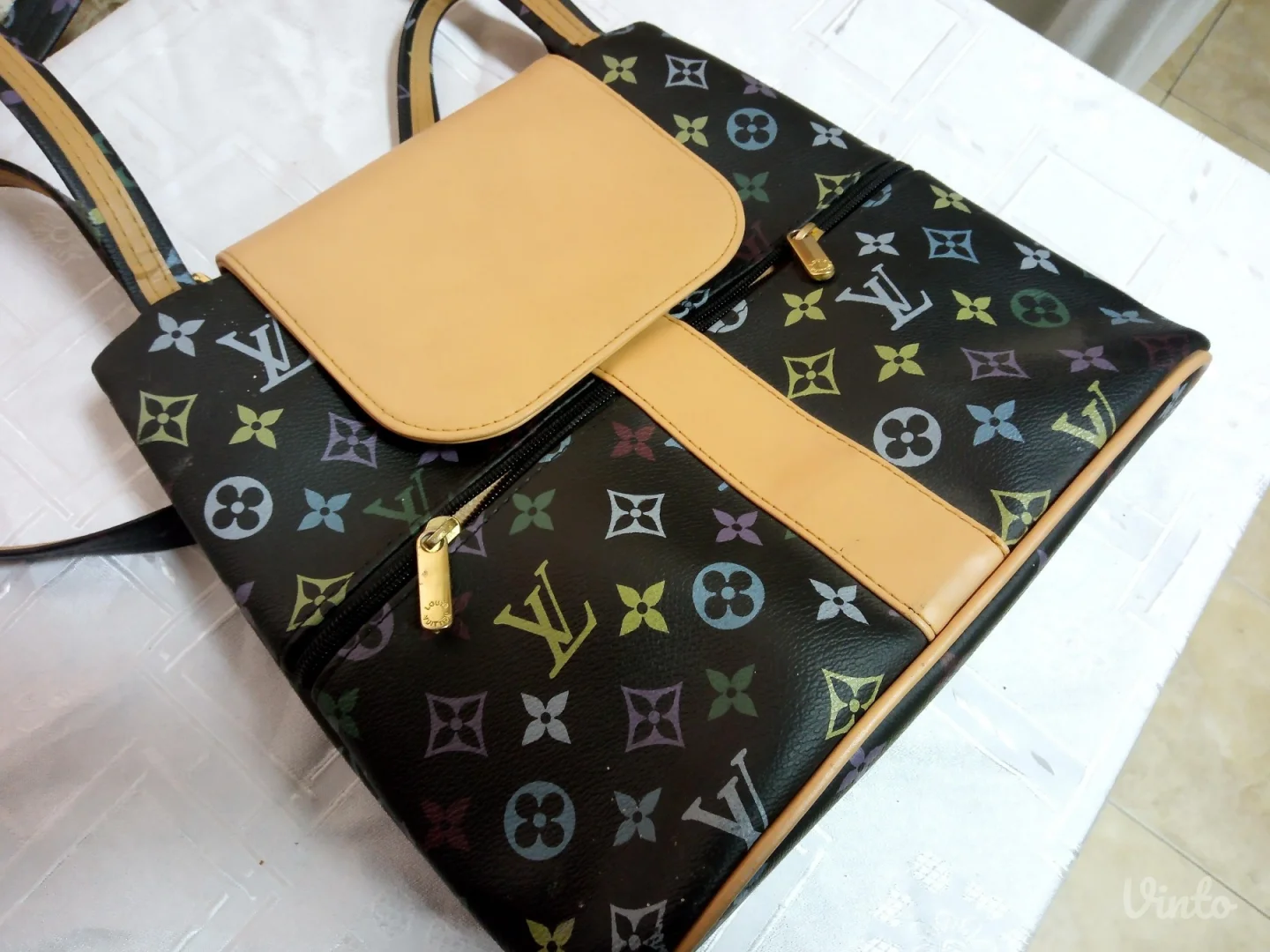 LOUIS VUITTON - Trikolor - Nova