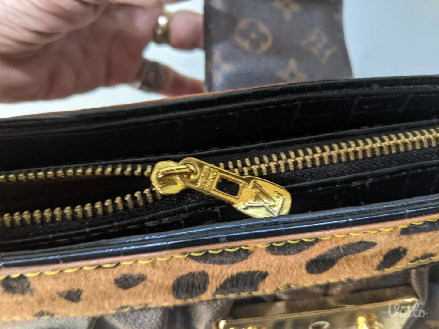 Louis Vuitton - Prirodno krzno - Monogram - Velika