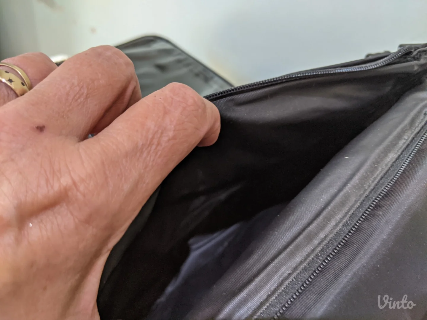 Poslovno damska tašna - Velika - Nova