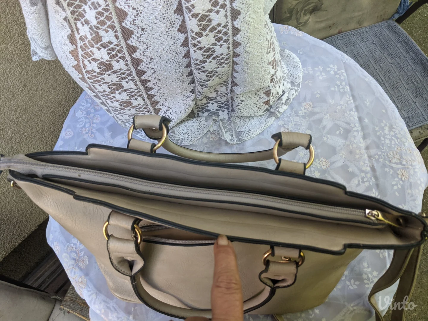 Velika bež tašna - Nova