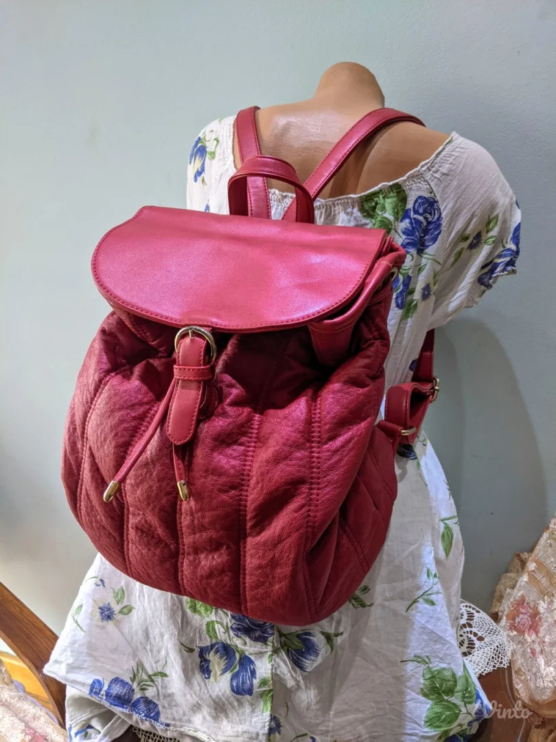 Nov crveni, fenomenalan ranac