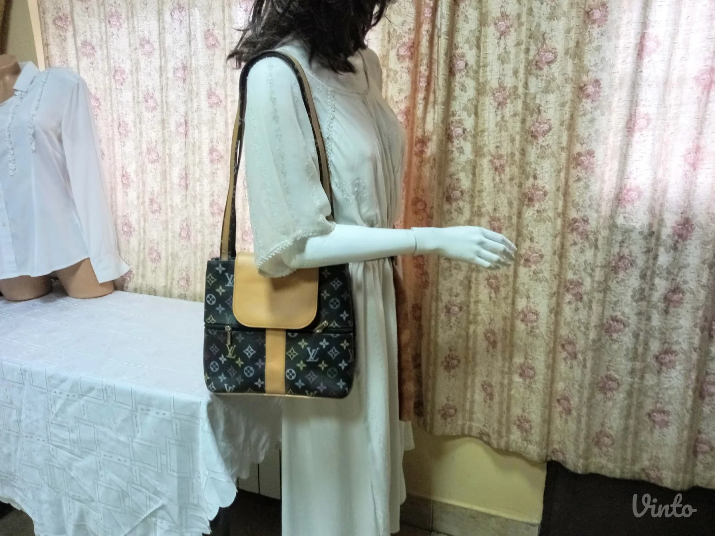 LOUIS VUITTON - Trikolor - Nova