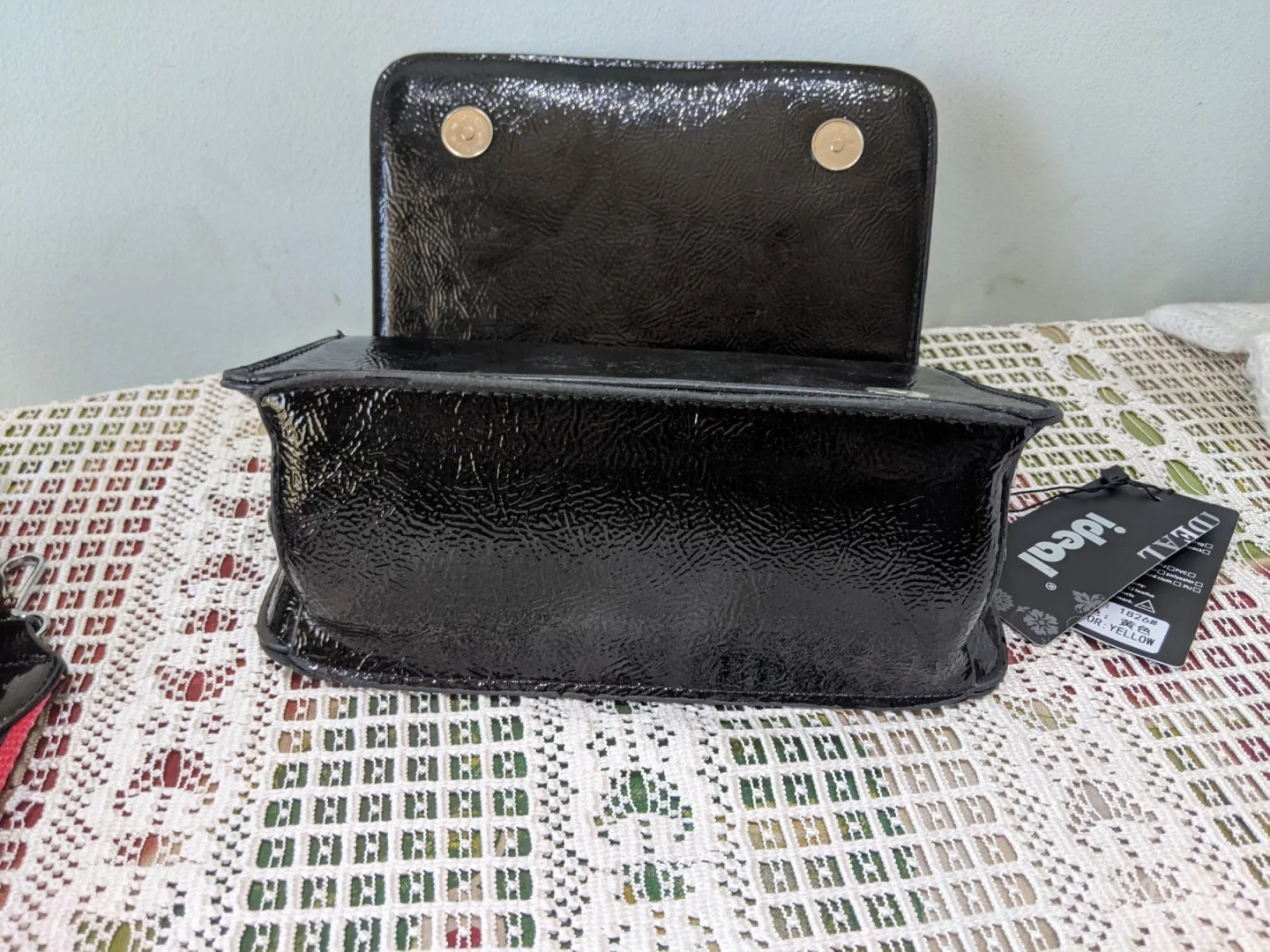 IDEAL - original - Nova, sa etiketom i 2 kaiša - HIT