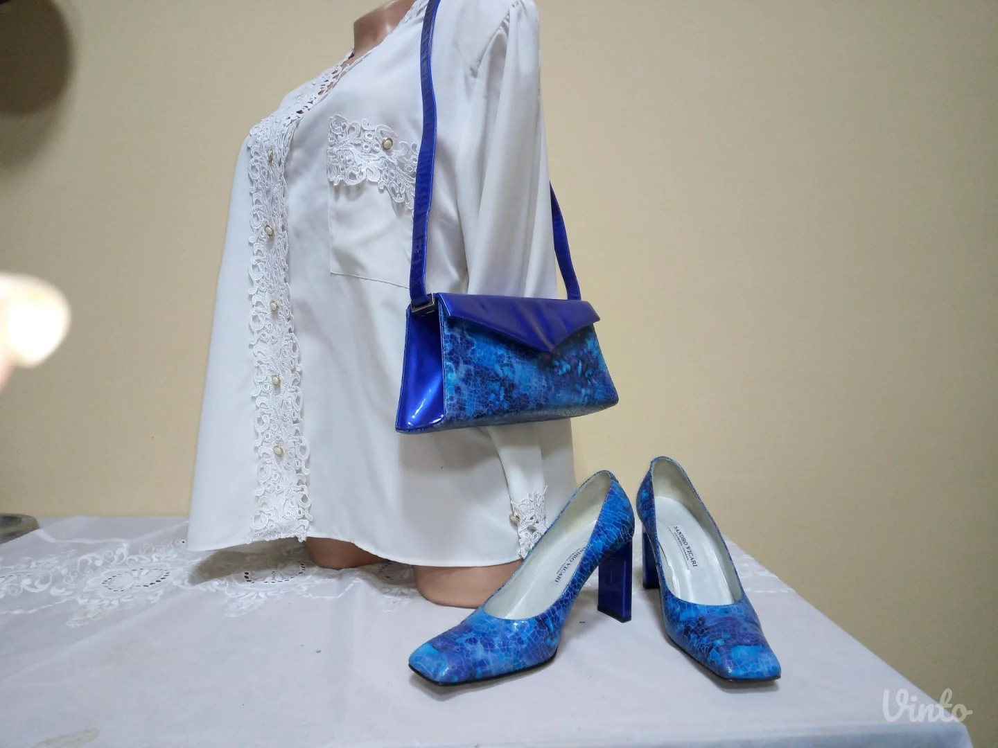 SANDRO VICARI - SALONKE br 39,5 + TAŠNA - ORIGINAL