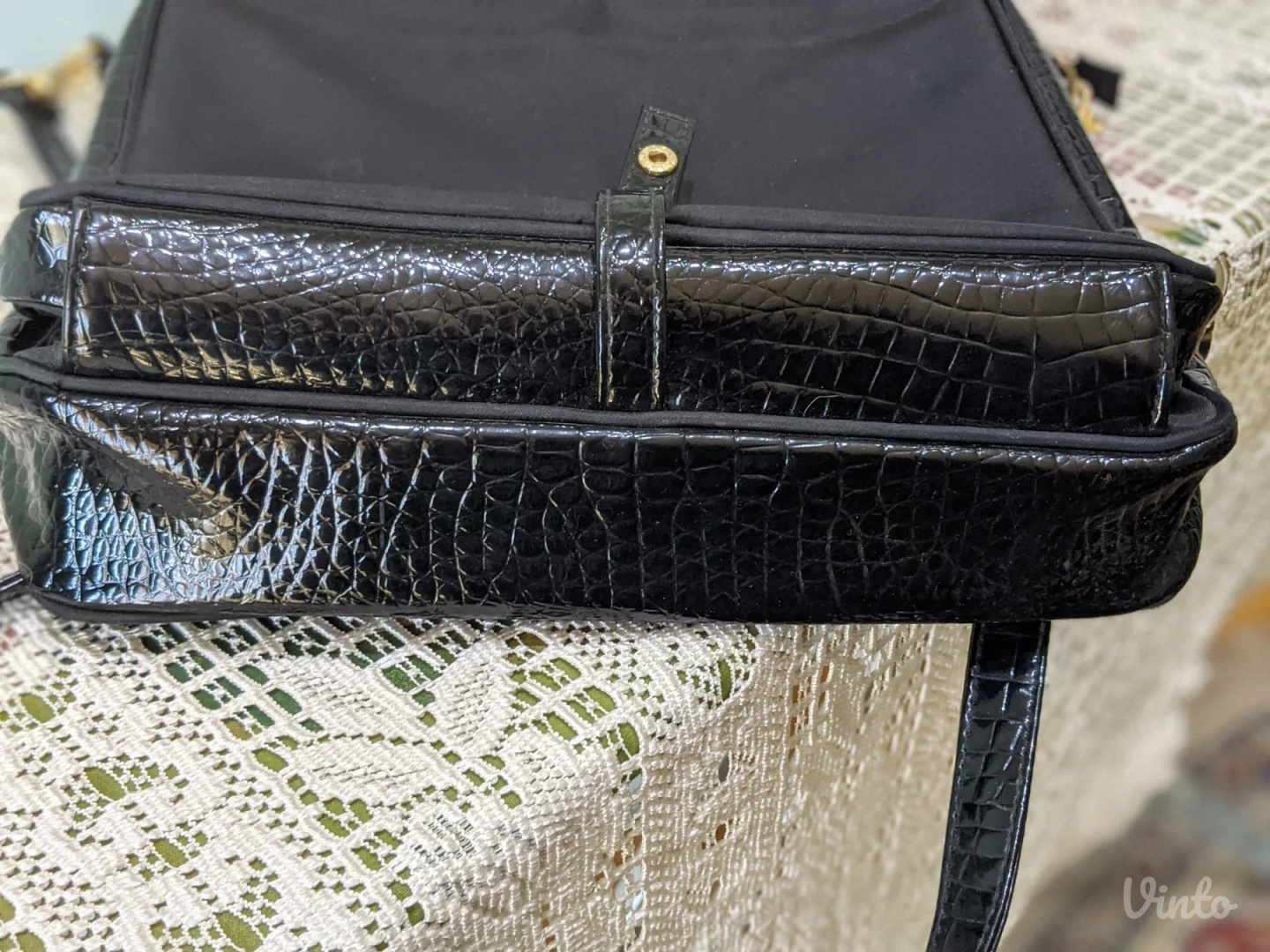 Poslovno damska tašna - Velika - Nova