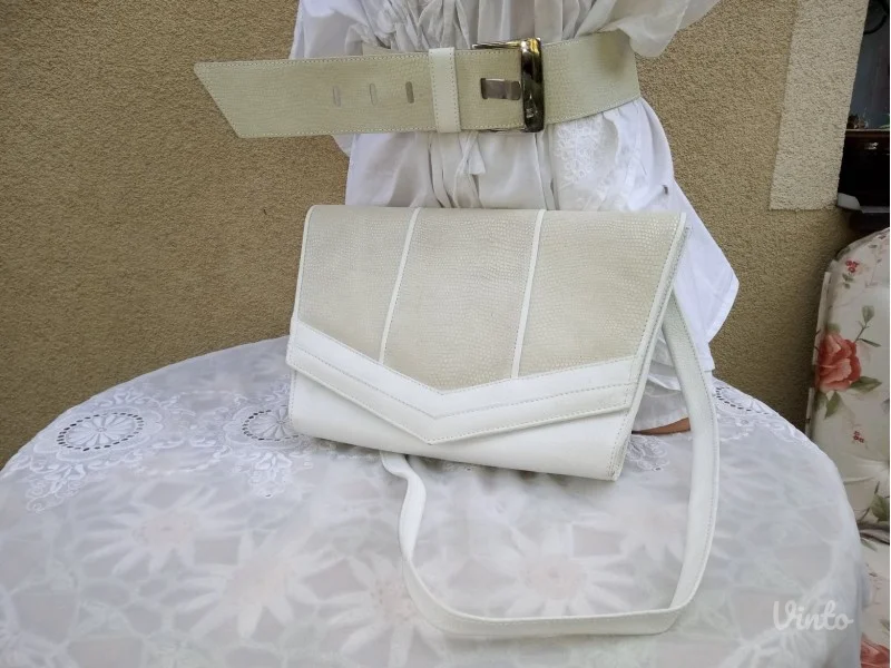 La Coste - tasna + kais