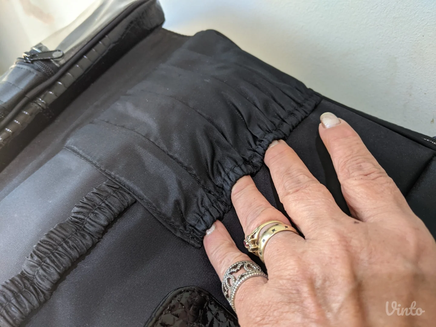 Poslovno damska tašna - Velika - Nova