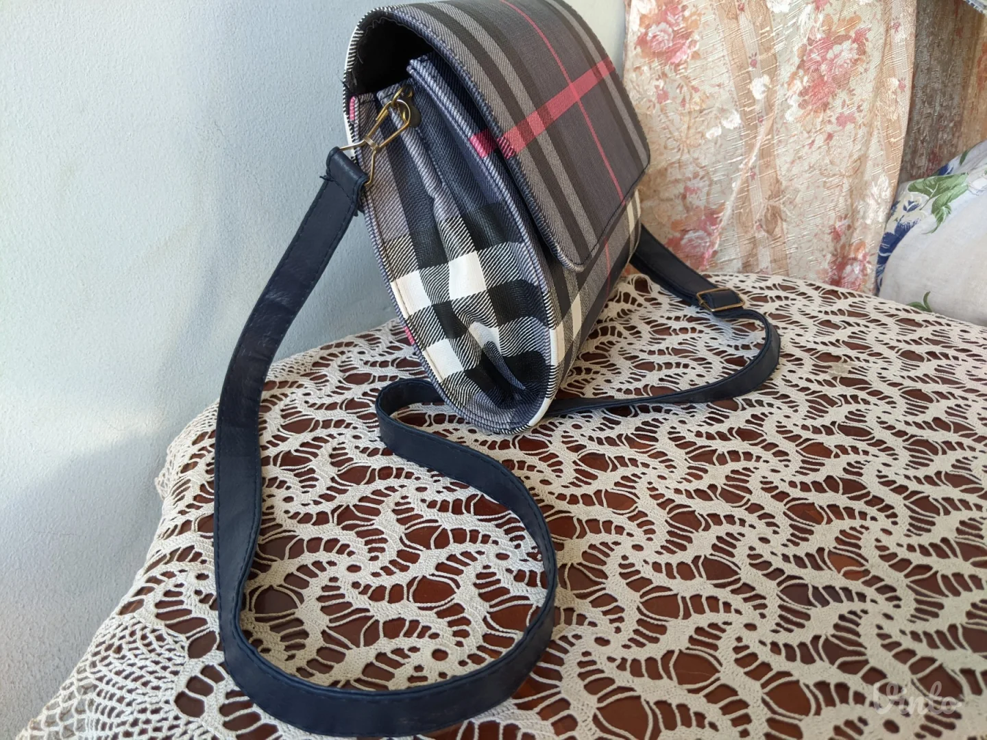 CAP ONE - Karo dezen - Nova