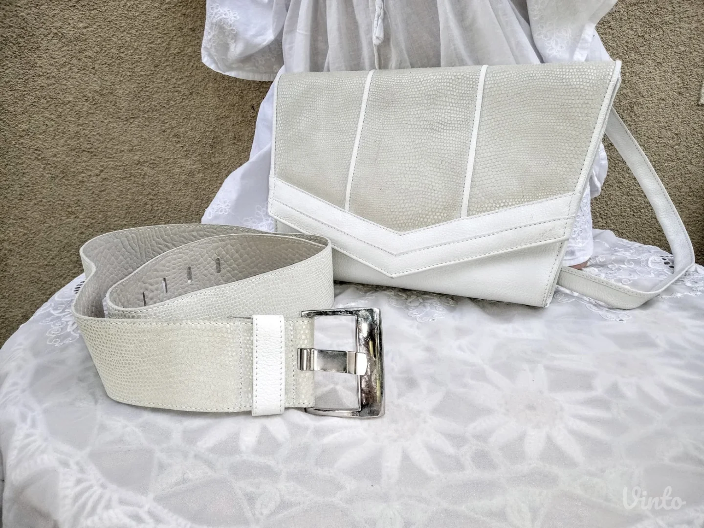 La Coste - tasna + kais