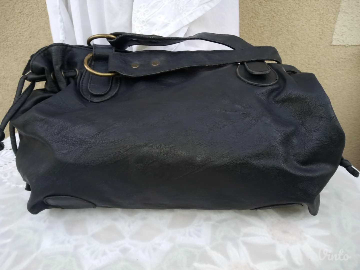 Crna tasna ukrasena mesingom - Velika