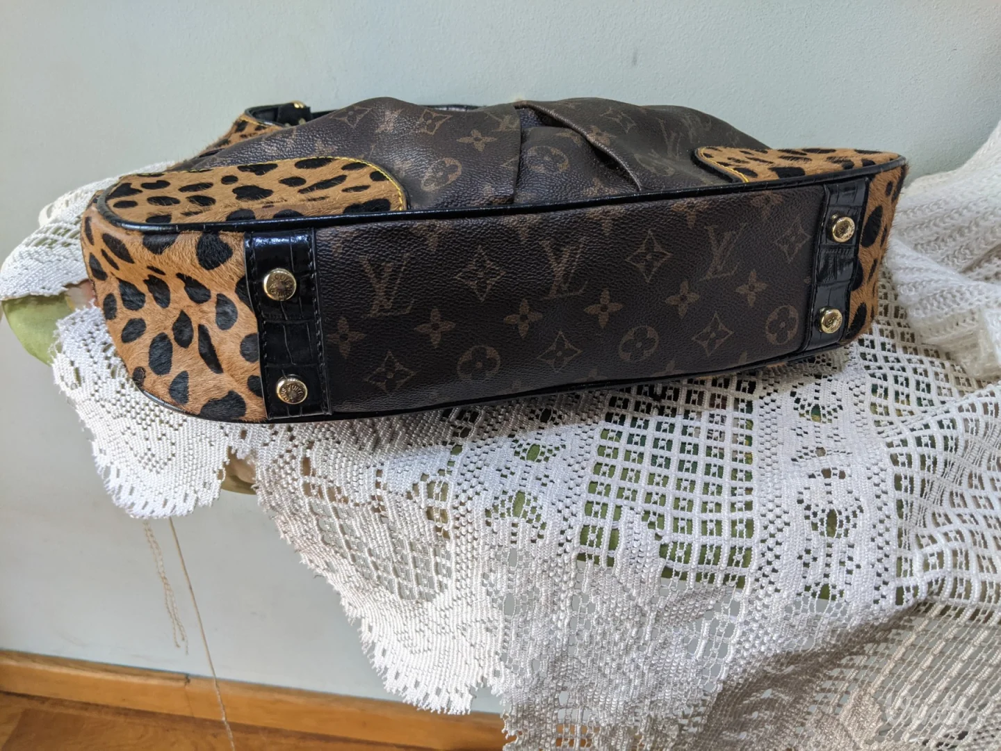 Louis Vuitton - Prirodno krzno - Monogram - Velika
