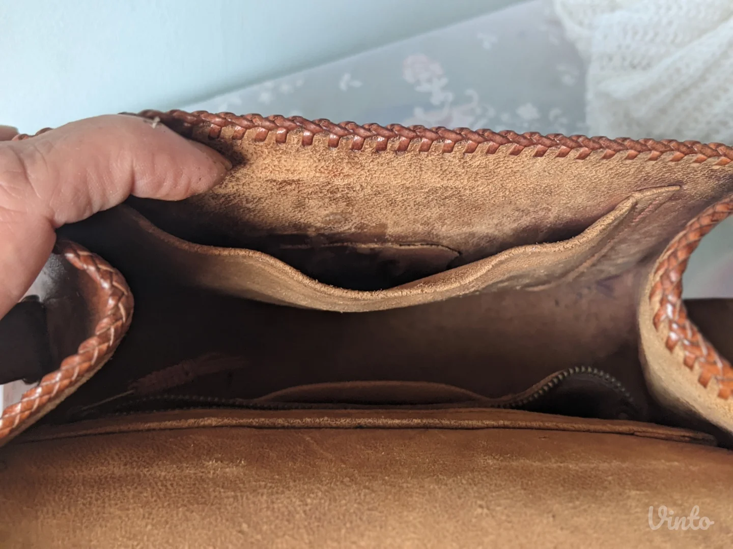 Gravirana tašna od prirodne kože, UNIKAT