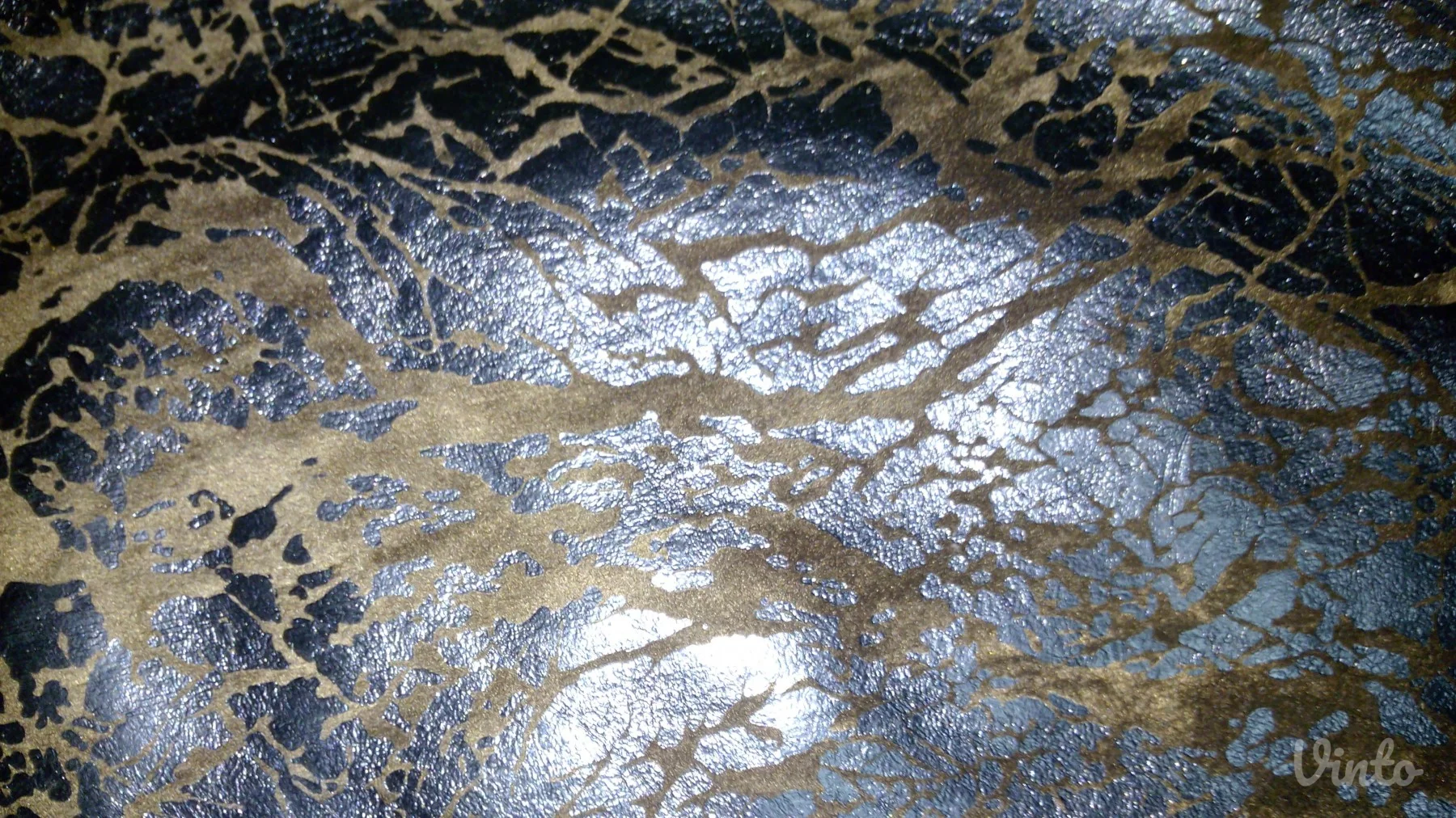 Prelepa, moderna tasna - Nova