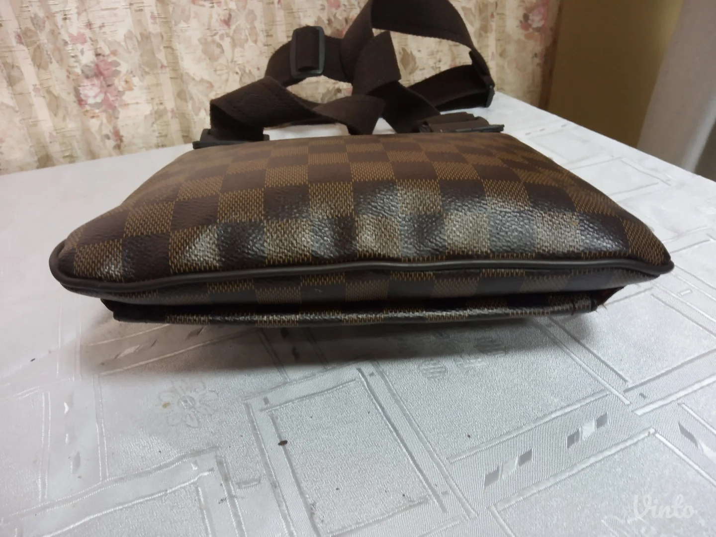 Louis Vuitton - ORIGINAL sa serijskim brojem - NOVA