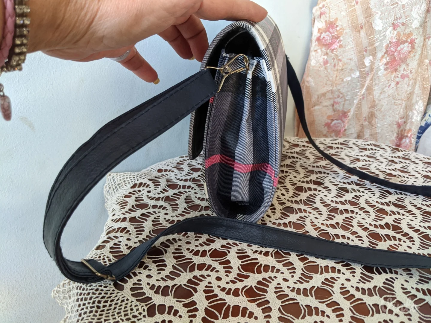 CAP ONE - Karo dezen - Nova