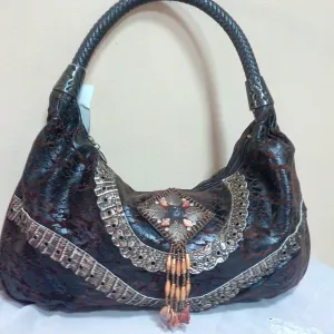 Prelepa, moderna tasna - Nova