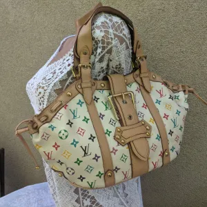 Louis Vuitton - Theda, sa monogramom