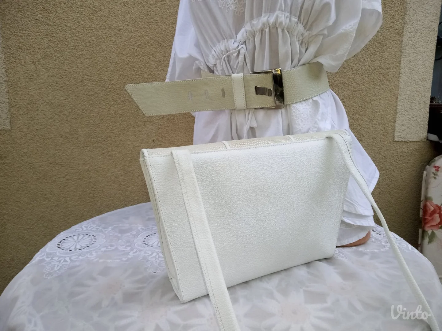 La Coste - tasna + kais