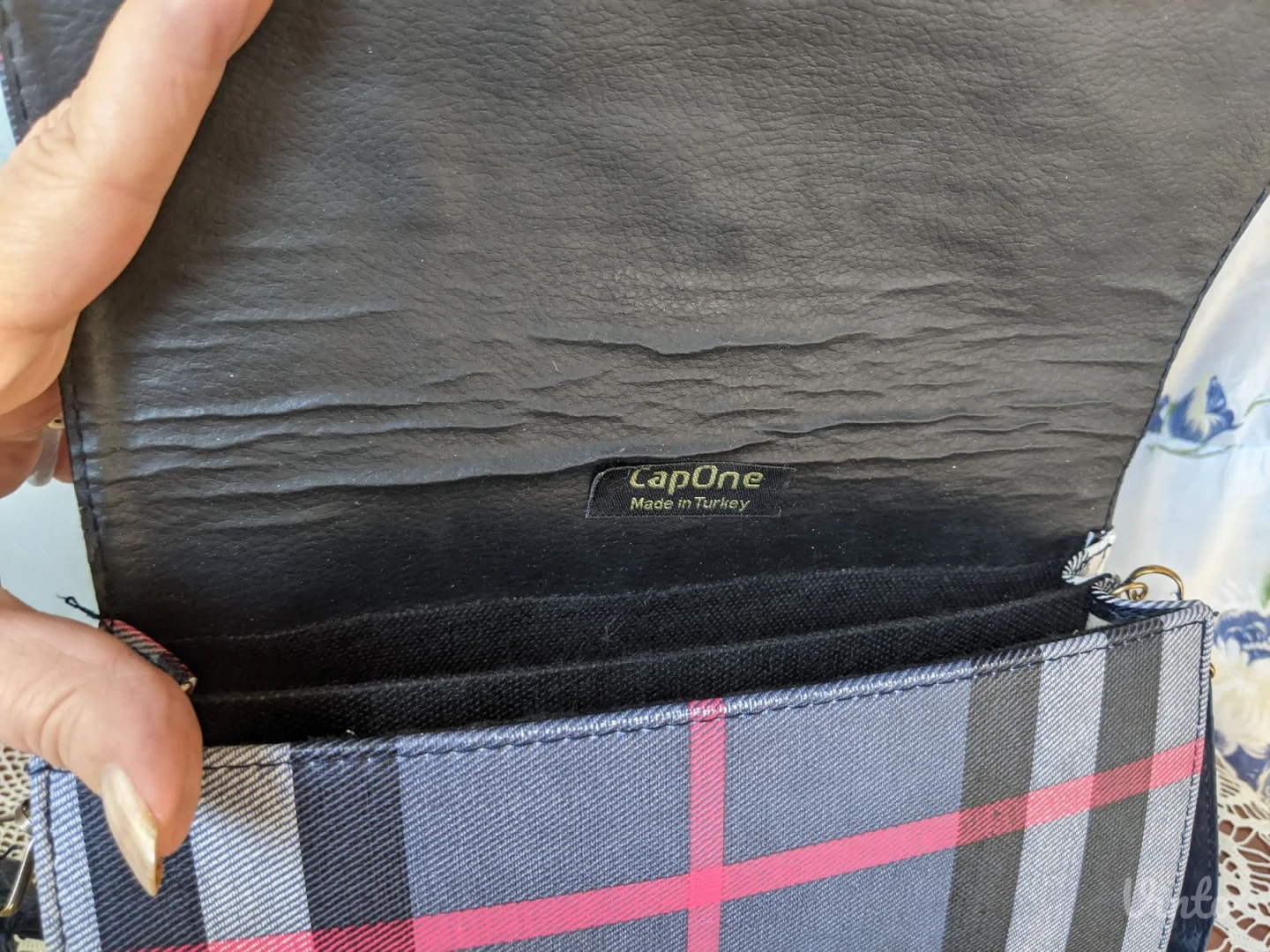 CAP ONE - Karo dezen - Nova