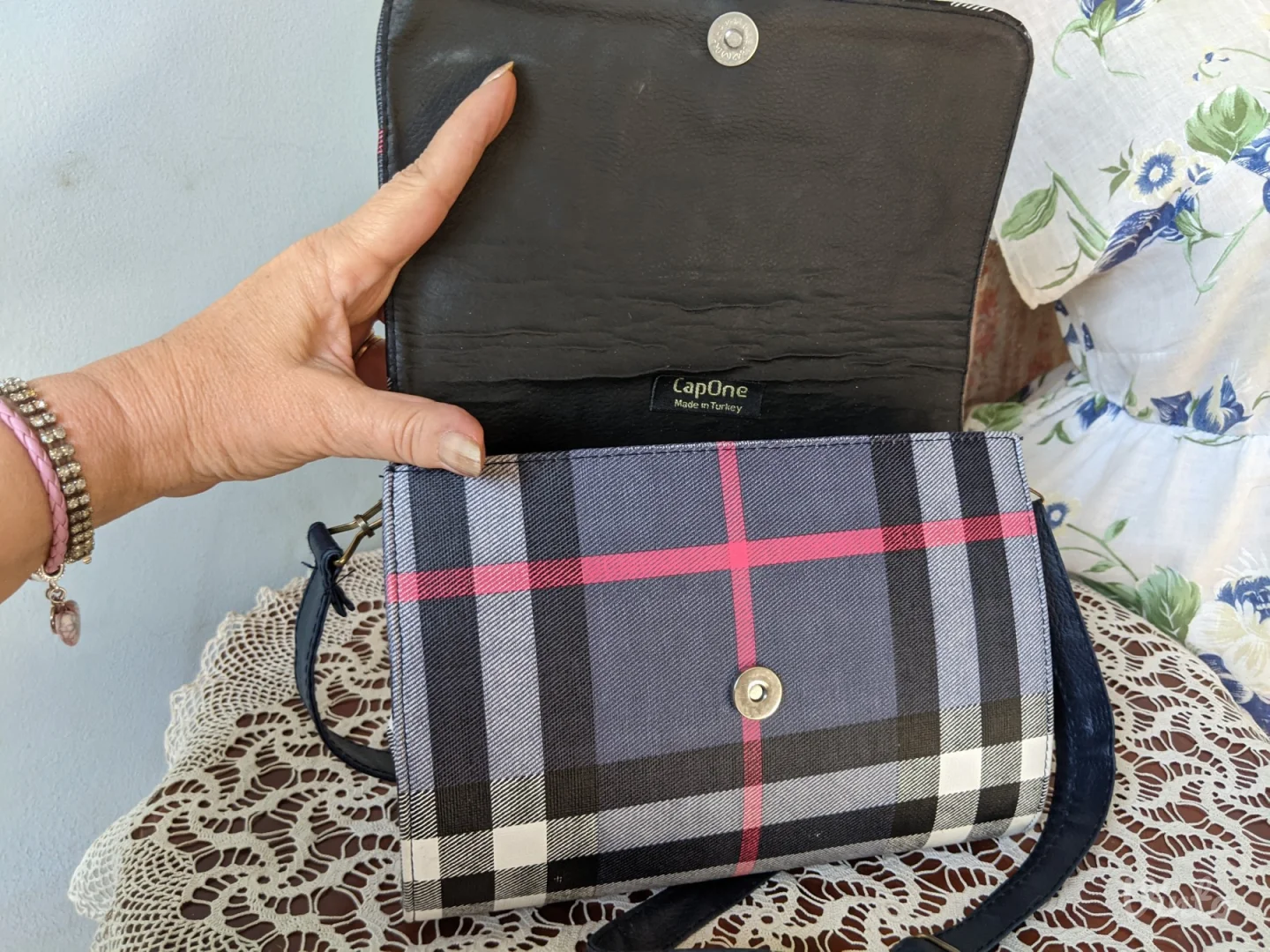 CAP ONE - Karo dezen - Nova