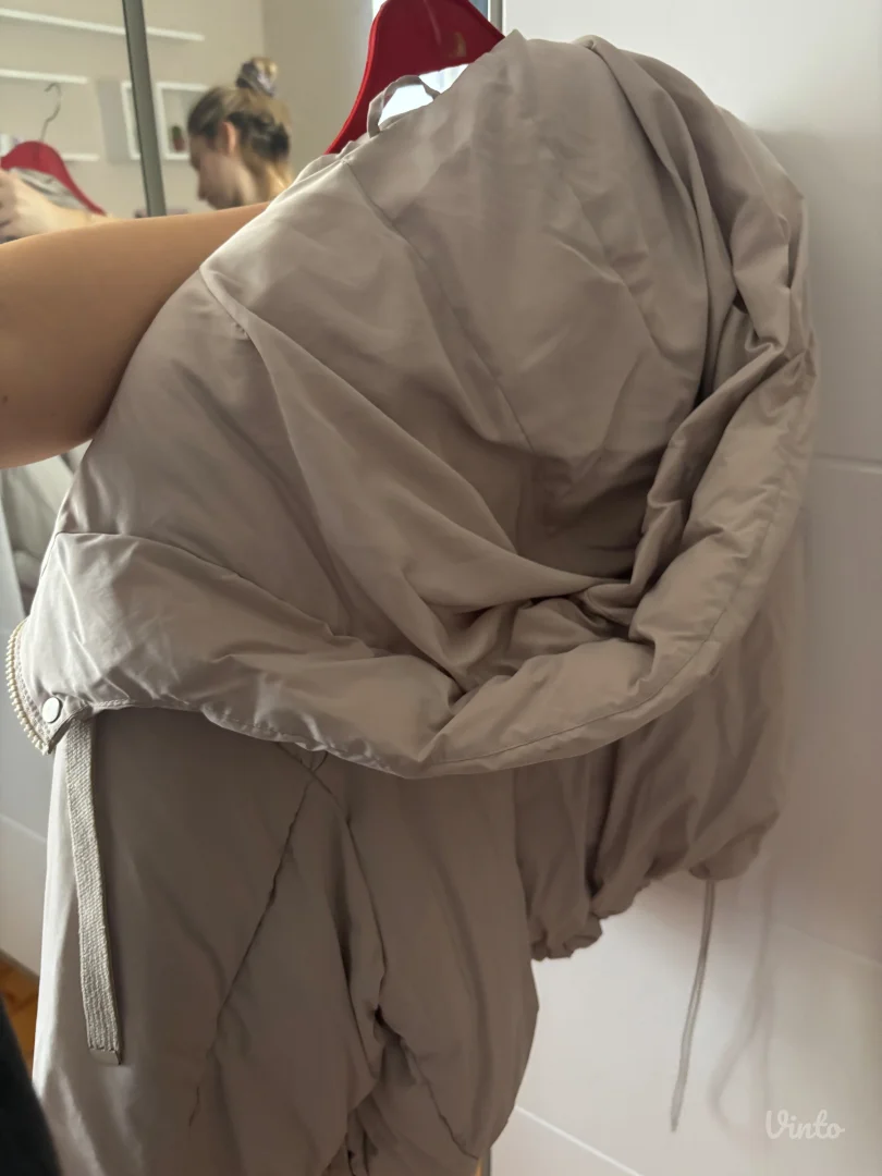 Pull and bear zimska jakna