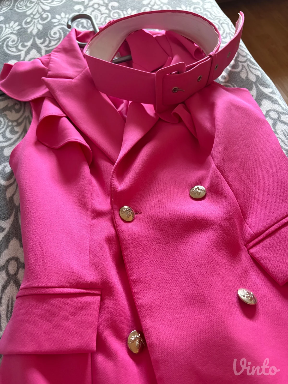 Roze haljina