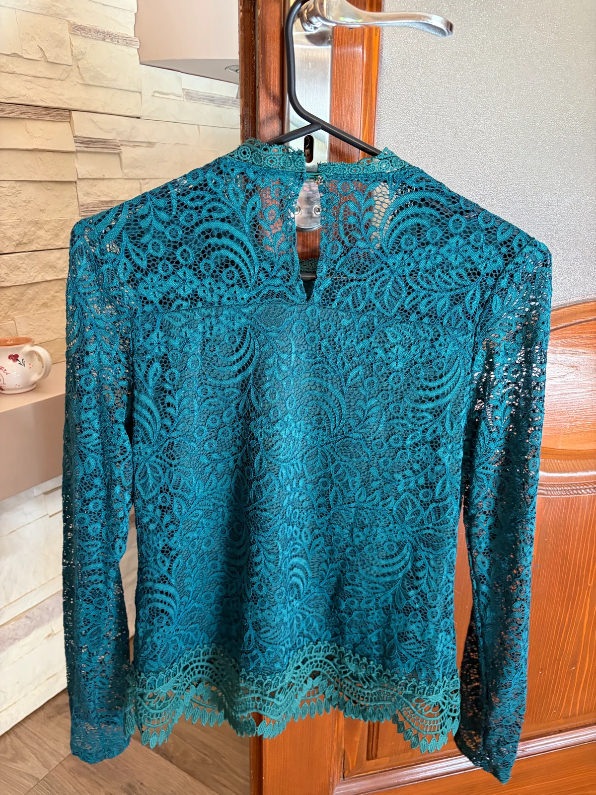 Elegantna čipkana bluza