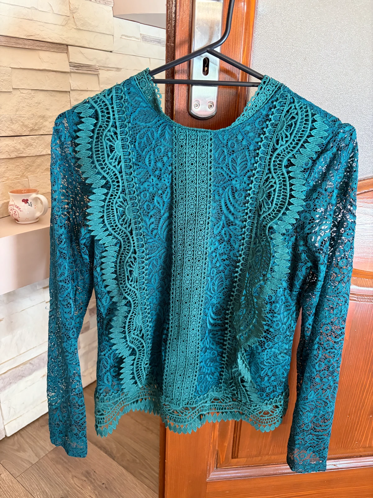 Elegantna čipkana bluza