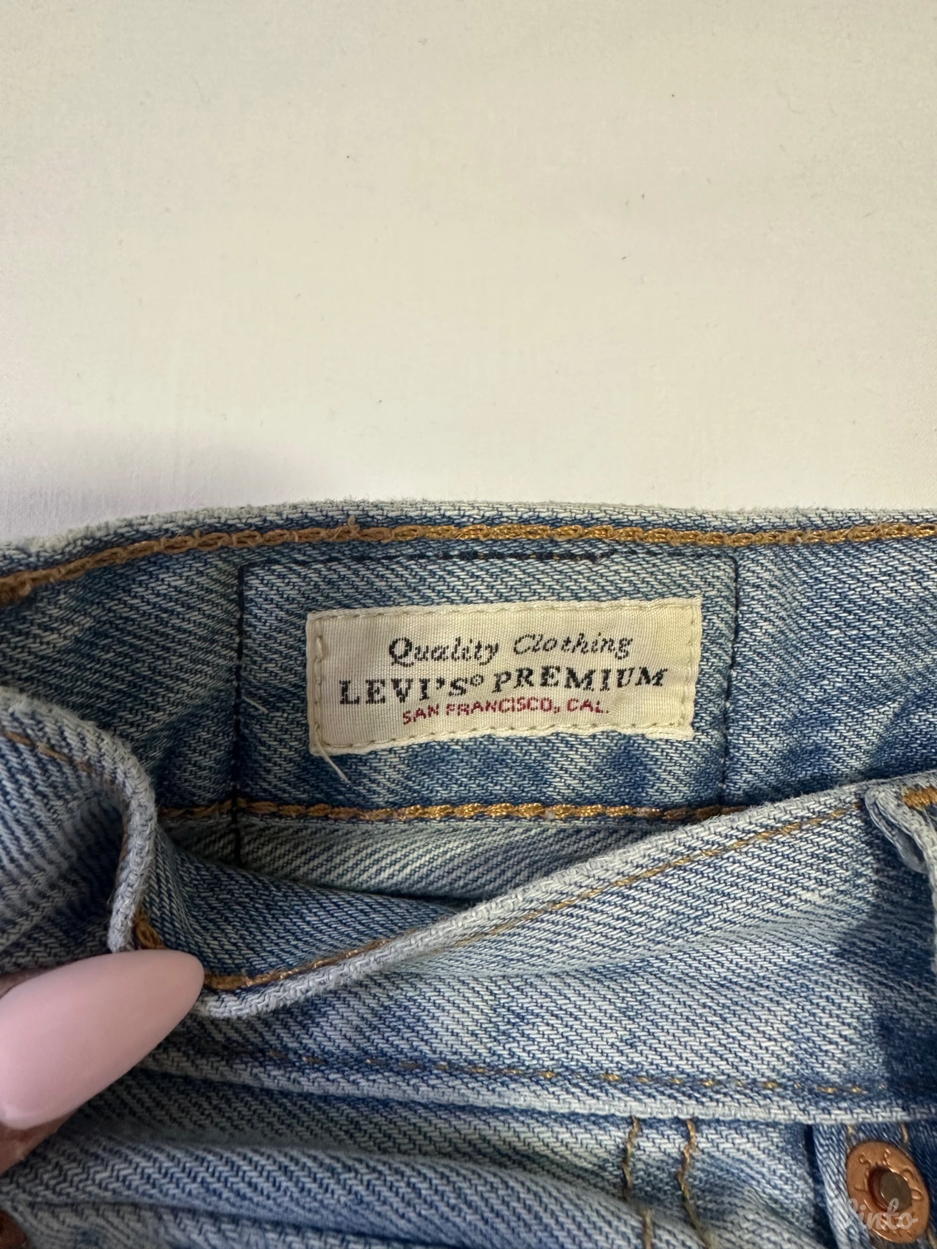 Levis teksas suknja
