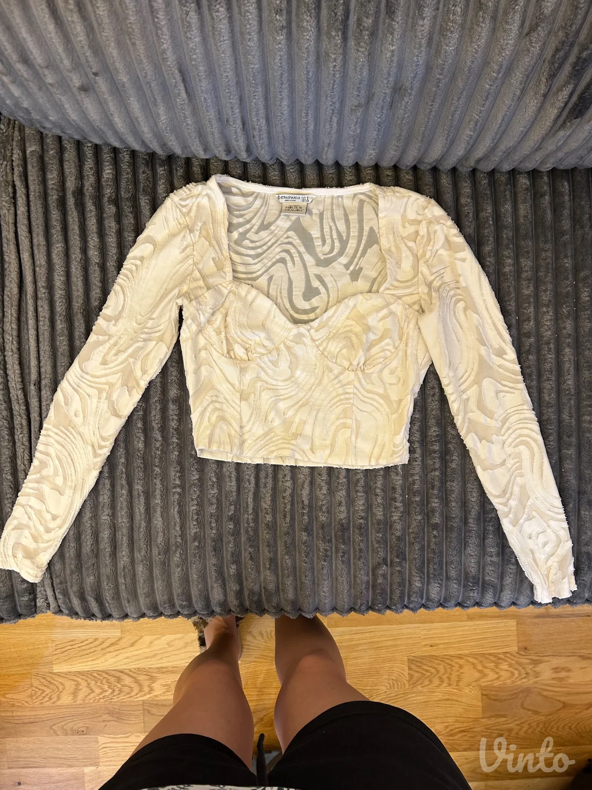 Beli top dugih rukava