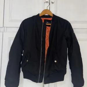 NewYorker bomber jakna