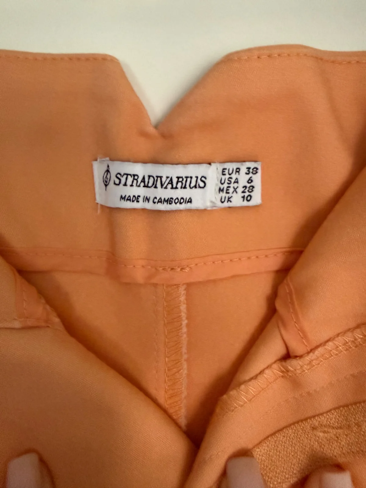 Elegantni šorts iz Stradivariusa