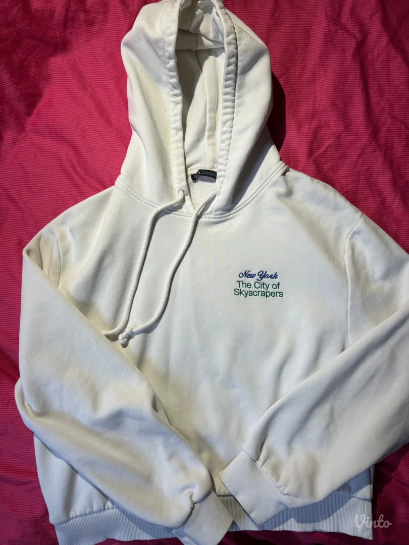 Zara bela zenska dukserica