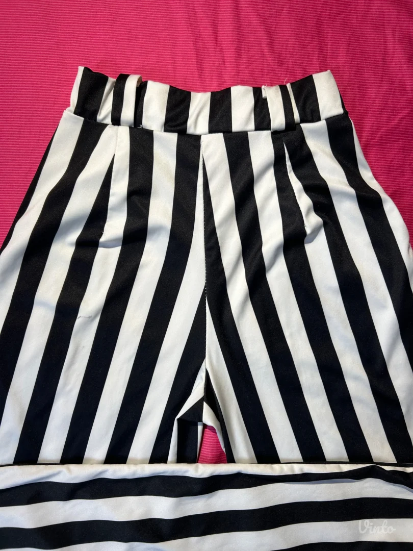 Crno bele zenske pantalone