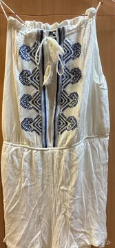 Beli kombinezon