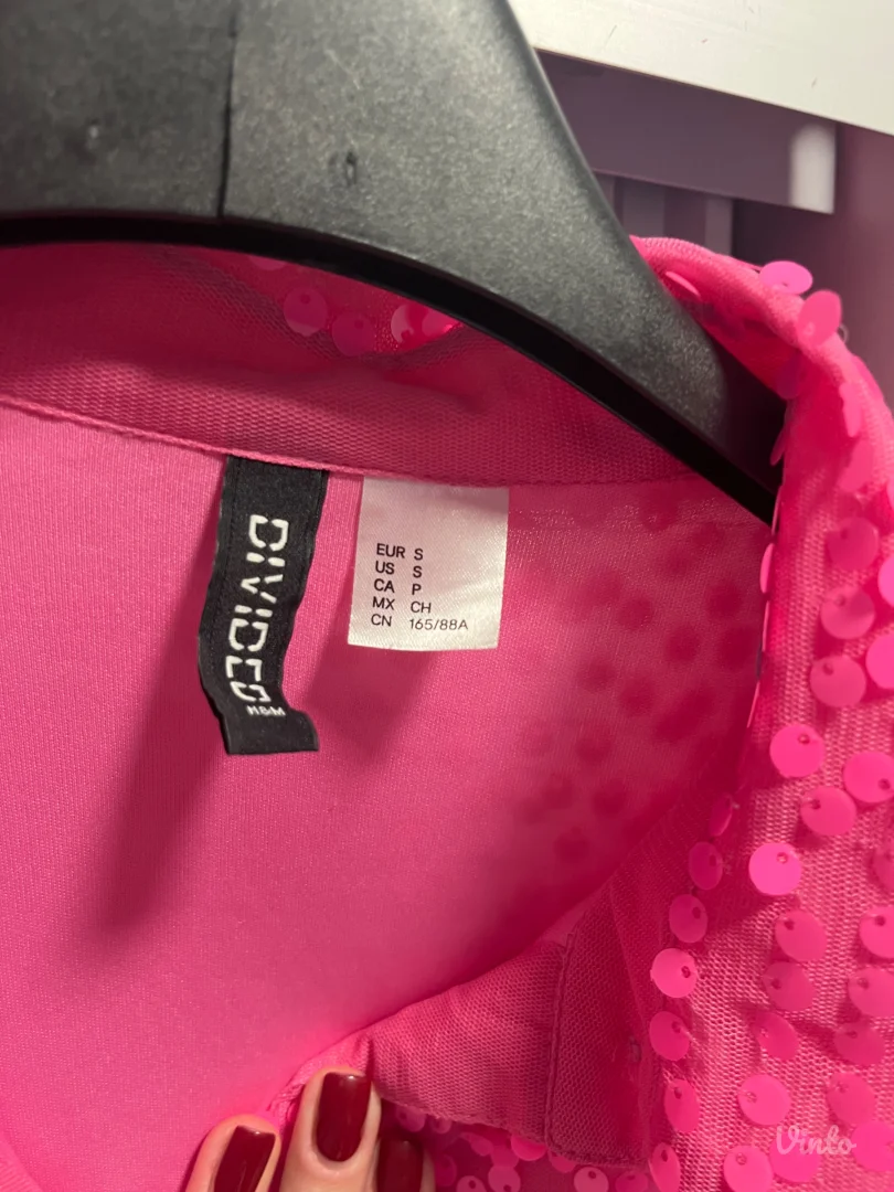 roze šljkoičava haljina-košulja